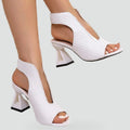 Dames sandalen met blokhak, open tenen en uitsparingen