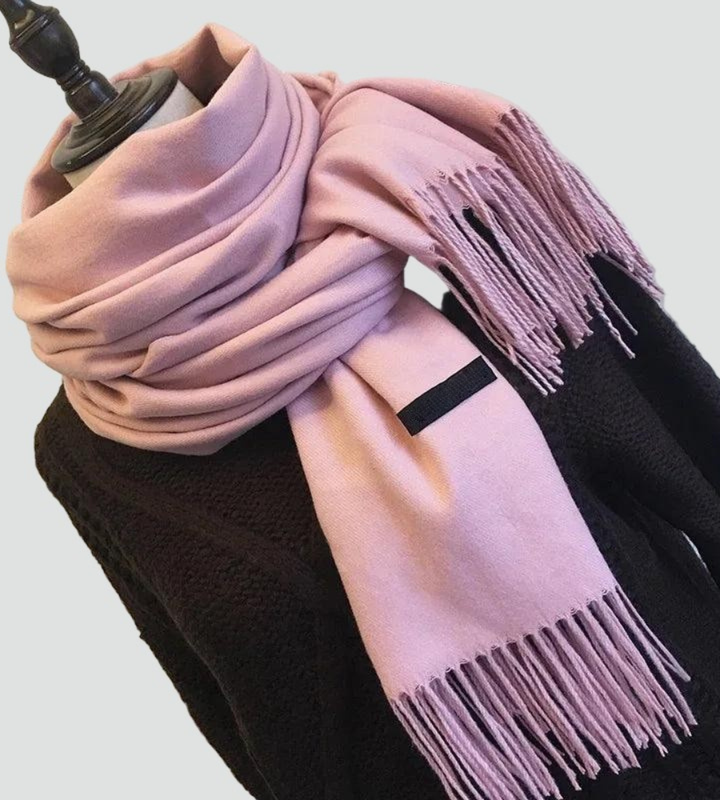 Miękki szal damski z frędzlami na jesień i zimę