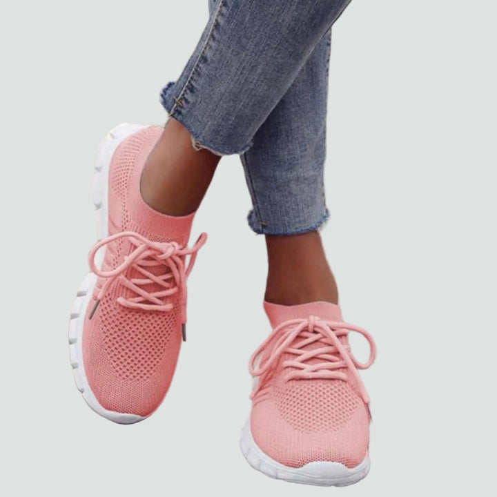 Women's lightweight mesh walking sneakers