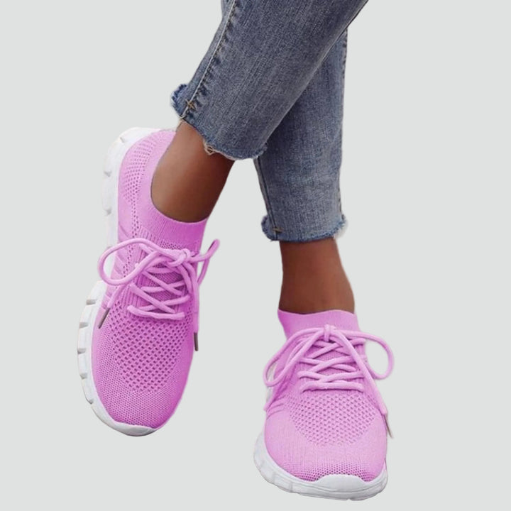 Women's lightweight mesh walking sneakers
