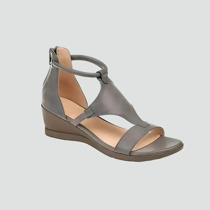 Women's wedge sandals with closed uppers and open toes