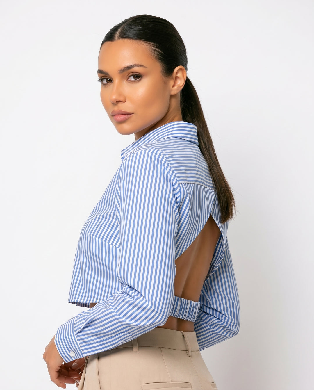 kelsey-damska-bluzka-cropped-niebieski-2