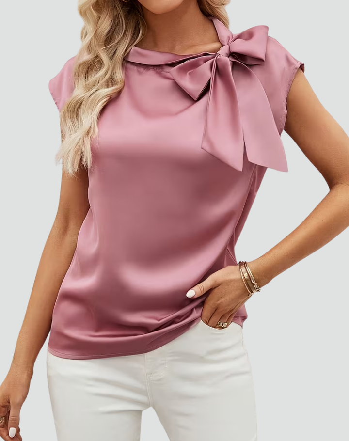 Satijnen damesblouse met strik en korte mouwen voor op kantoor