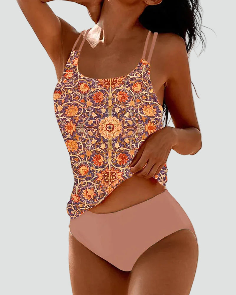 Stylowy modelujący damski tankini z boho wzorem