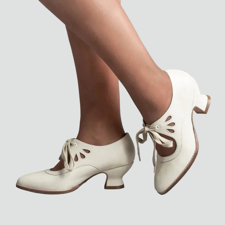 Elegant retro pumps with lacing and openwork cutout