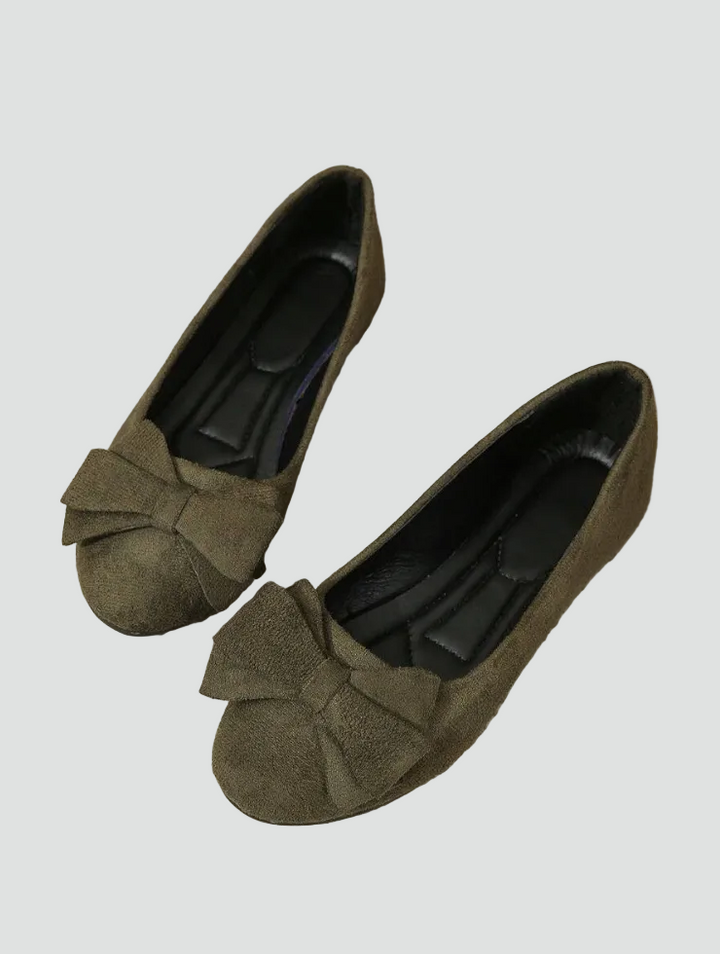 Women's ballet flats with a bow in a comfortable classic style