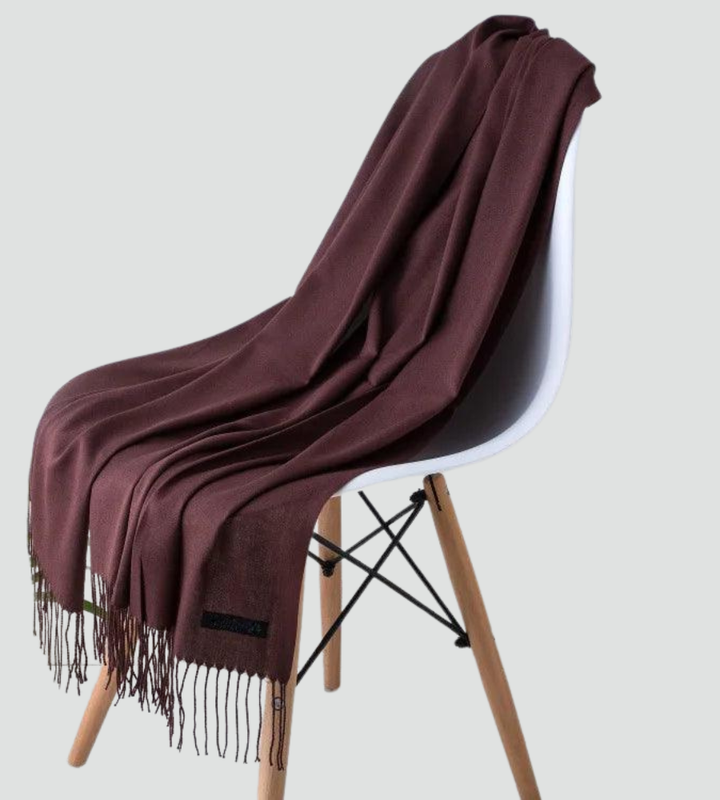 Miękki szal damski z frędzlami na jesień i zimę