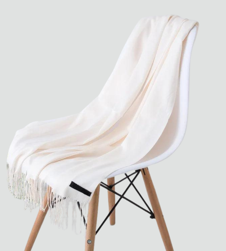 Miękki szal damski z frędzlami na jesień i zimę