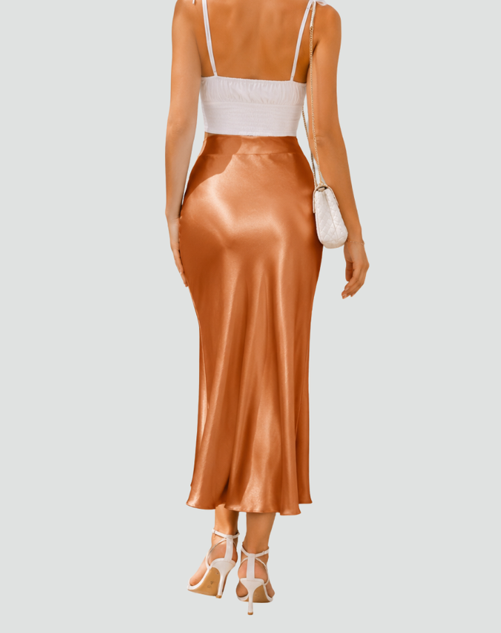 Satin midi skirt with a simple and elegant cut
