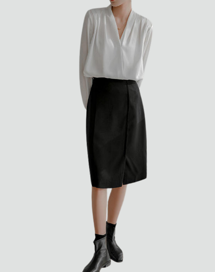 Blouse cache-cœur en satin élégante avec col en V et manches bouffantes
