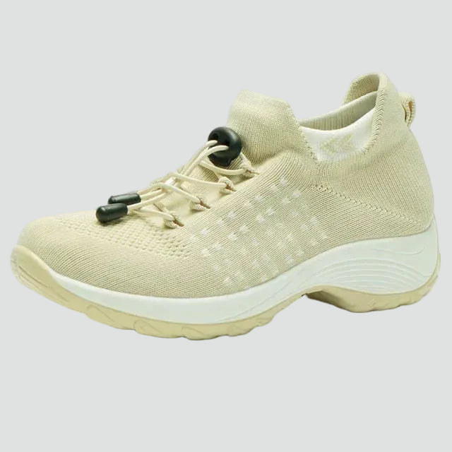 Cushioned women's orthopedic sneakers with breathable upper