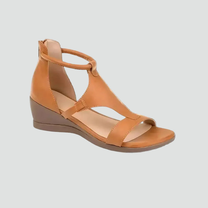 Women's wedge sandals with closed uppers and open toes