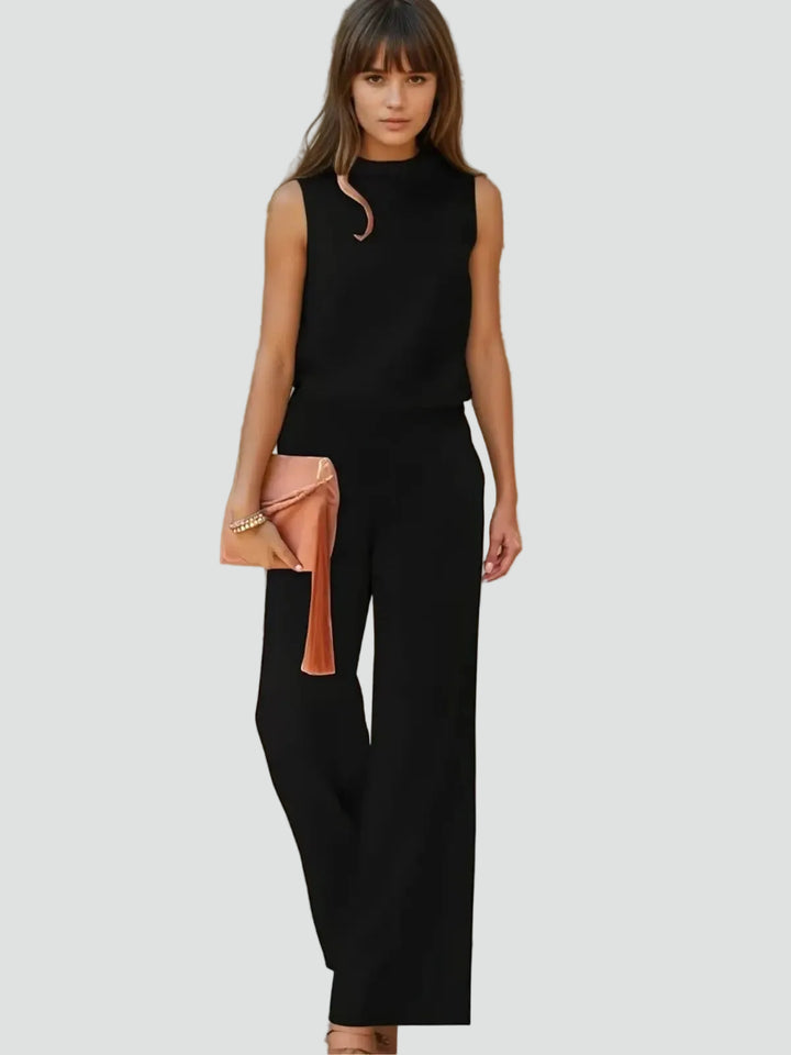 Summer sleeveless jumpsuit with wide legs