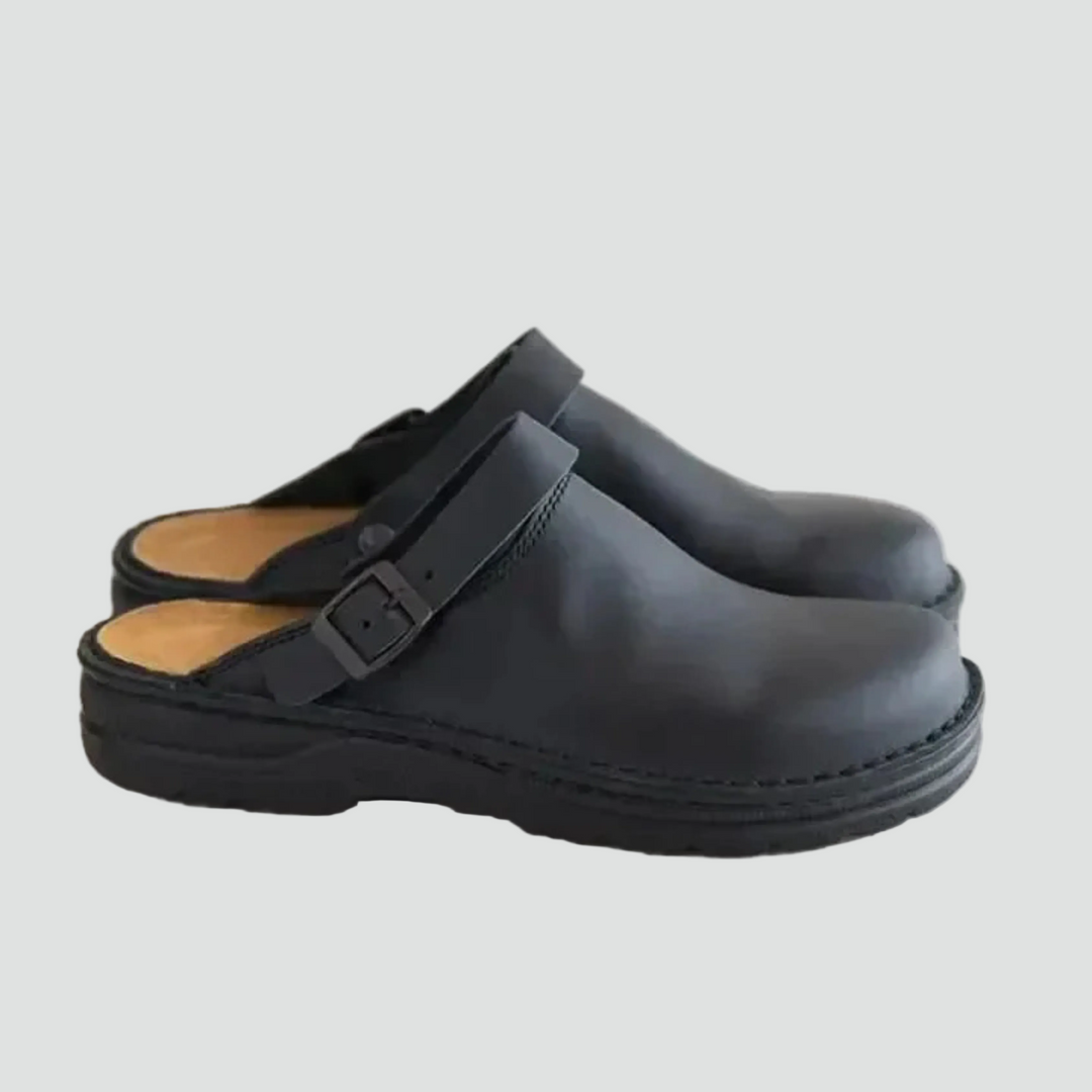 Leather clogs with buckle and closed toe for women