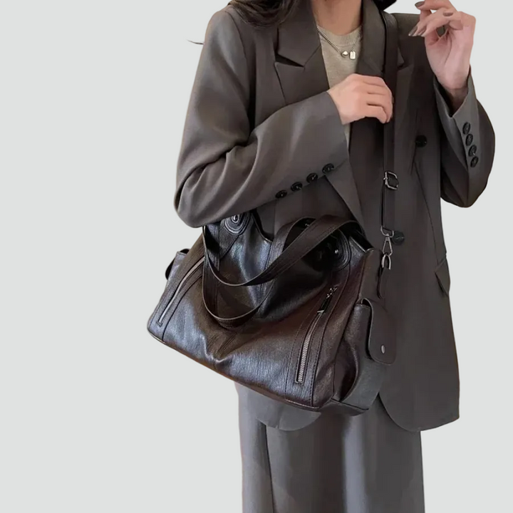 Women's spacious shoulder bag with leather look