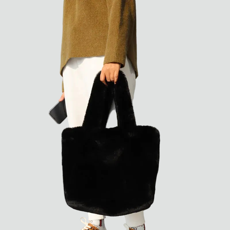 Plush women's shopper bag for everyday wear