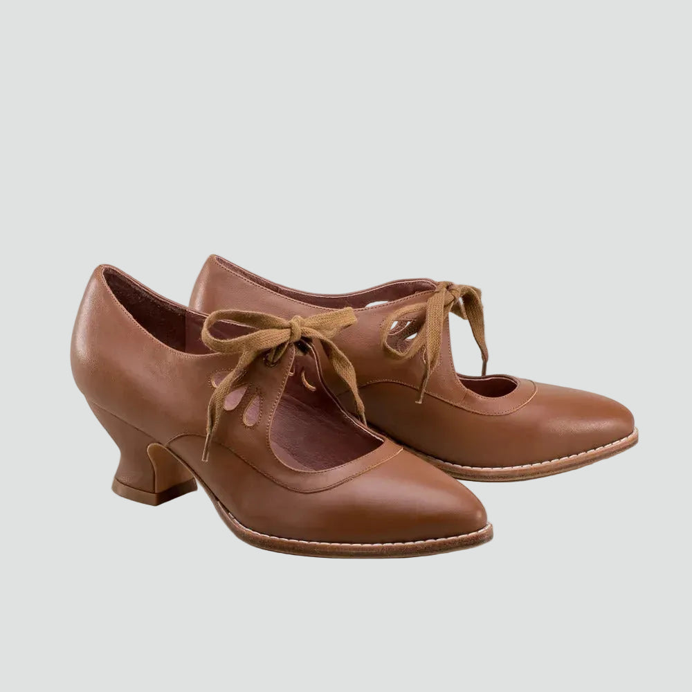 Elegant retro pumps with lacing and openwork cutout