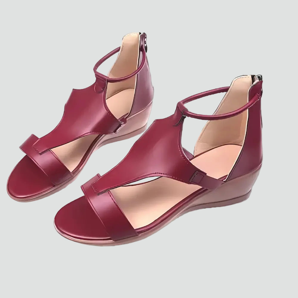 Women's wedge sandals with closed uppers and open toes