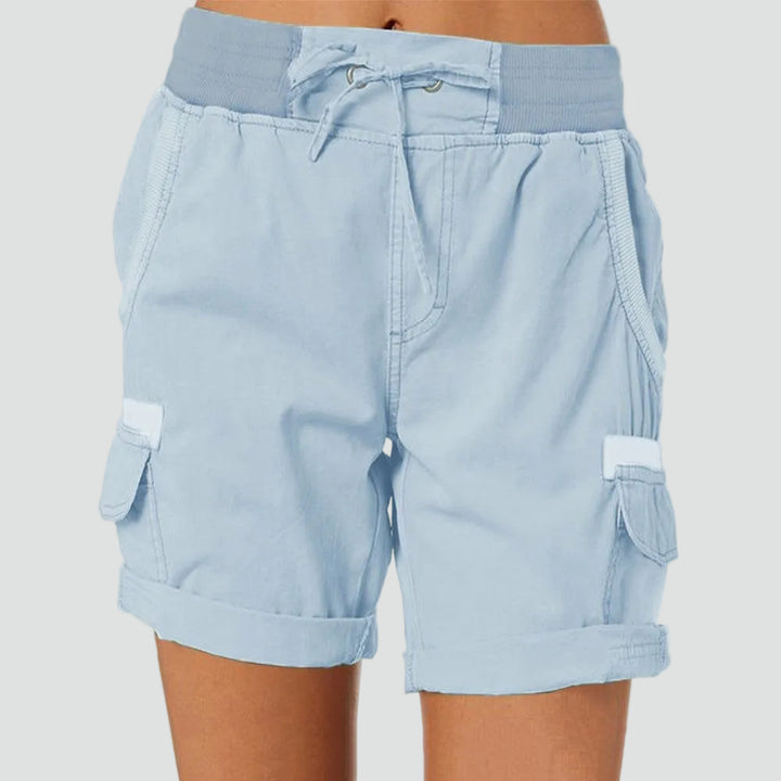 Women's summer cargo shorts with pockets and tie closure