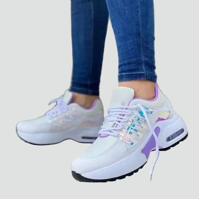 Women's sporty sneakers with thick sole for daily walking