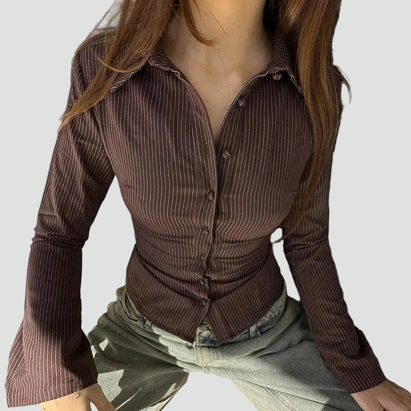 Fitted ribbed women's shirt with buttons and long sleeves