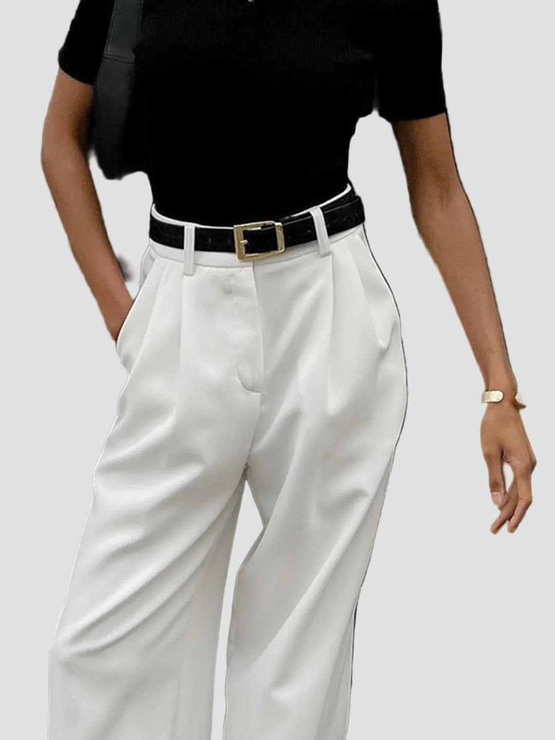 Elegant women's high-waisted wide-leg trousers with belt