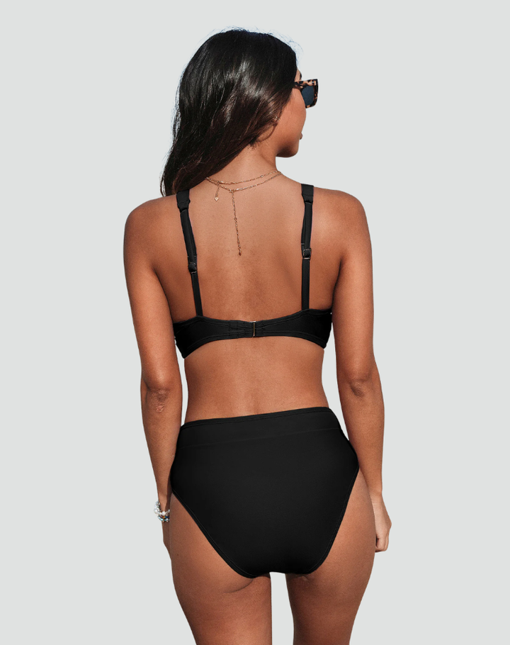 High-waisted bikini with deep neckline for women