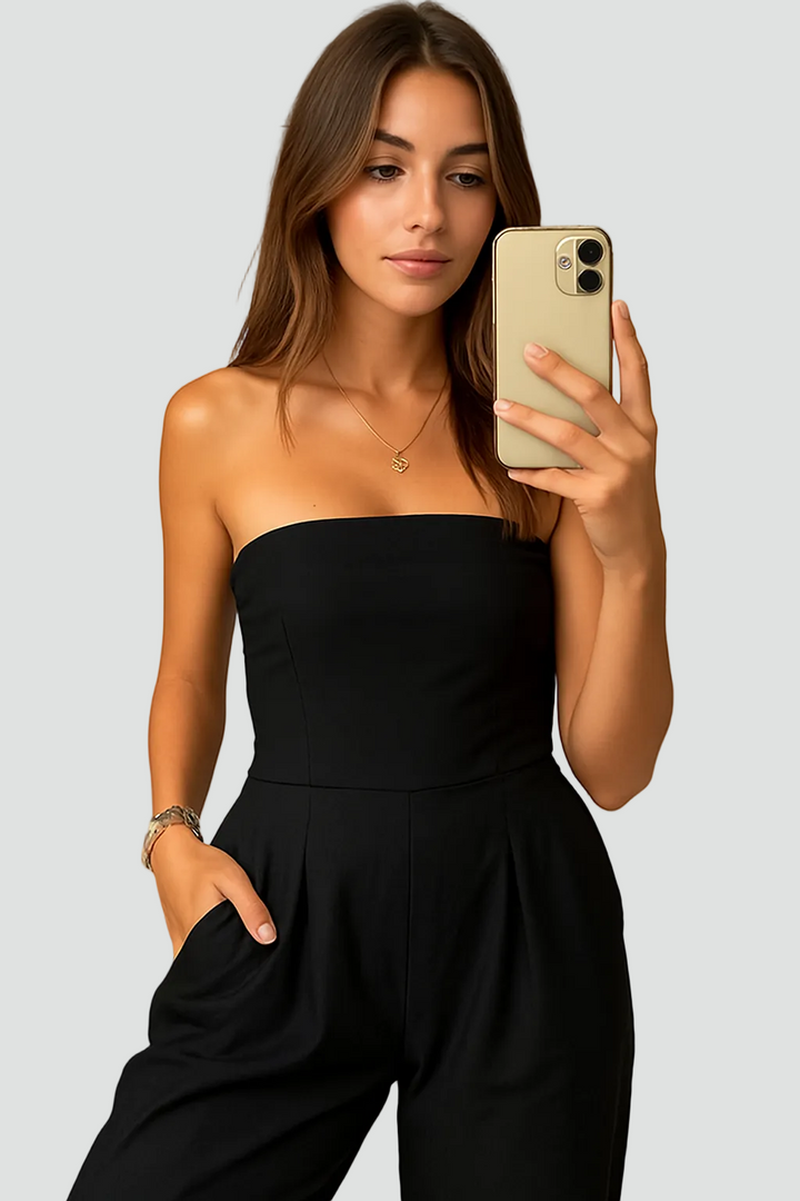 Elegant strapless jumpsuit with wide legs for women