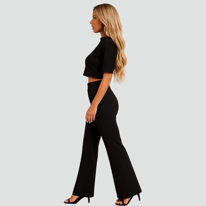 Damski komplet z krótkim topem i szerokimi spodniami z wysokim stanem