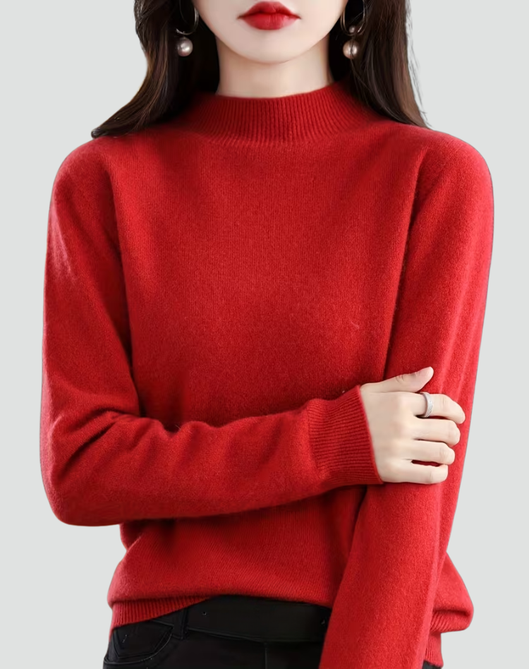Women's loose cashmere sweater made of soft wool