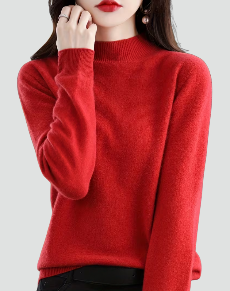 Women's loose cashmere sweater made of soft wool