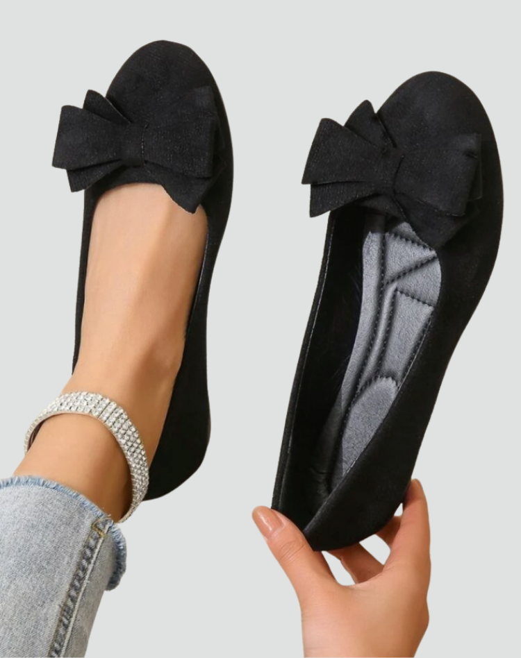 Black / 10