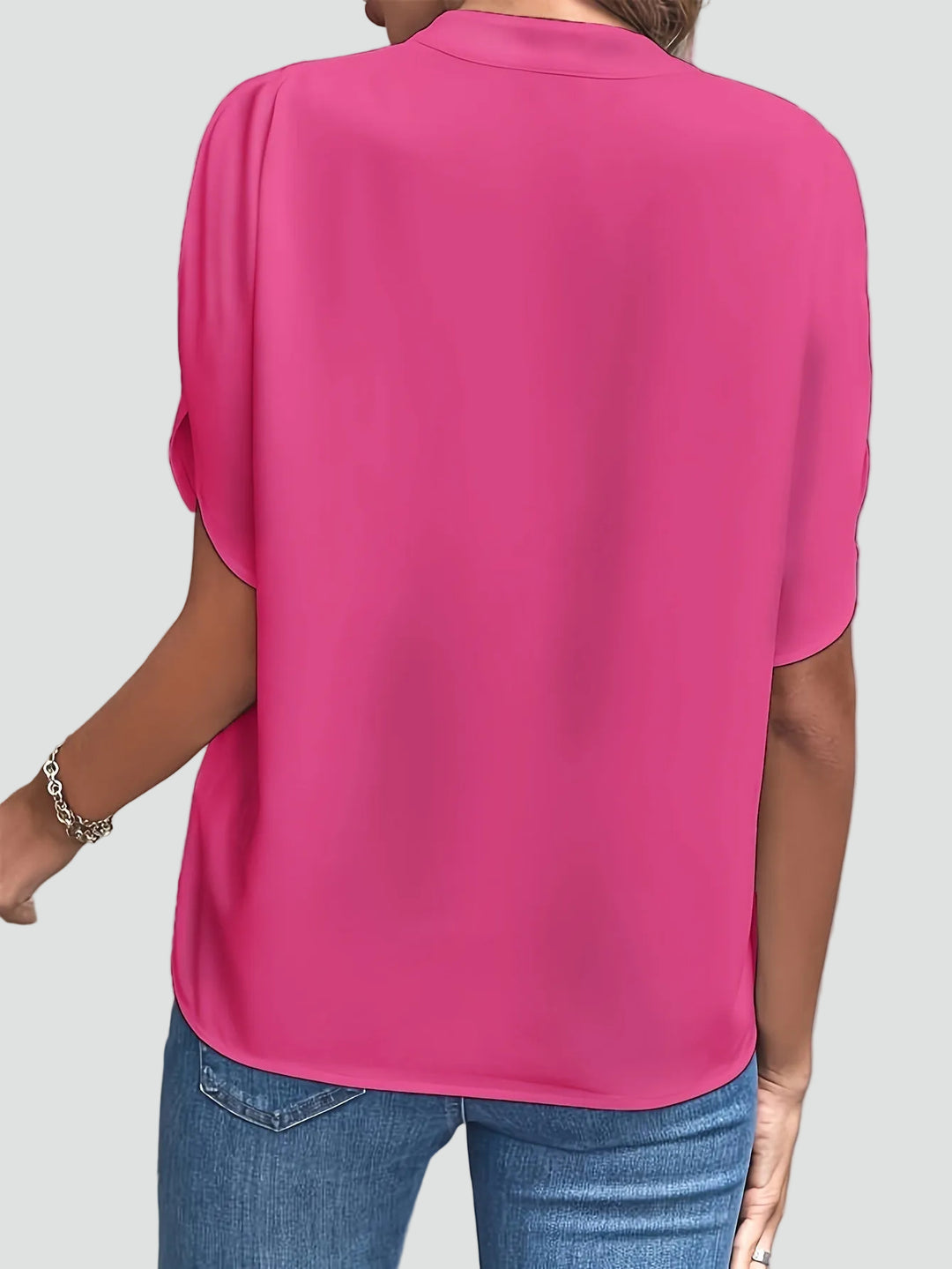 Dames elegante blouse met opstaande kraag en V-hals met vlindermouw