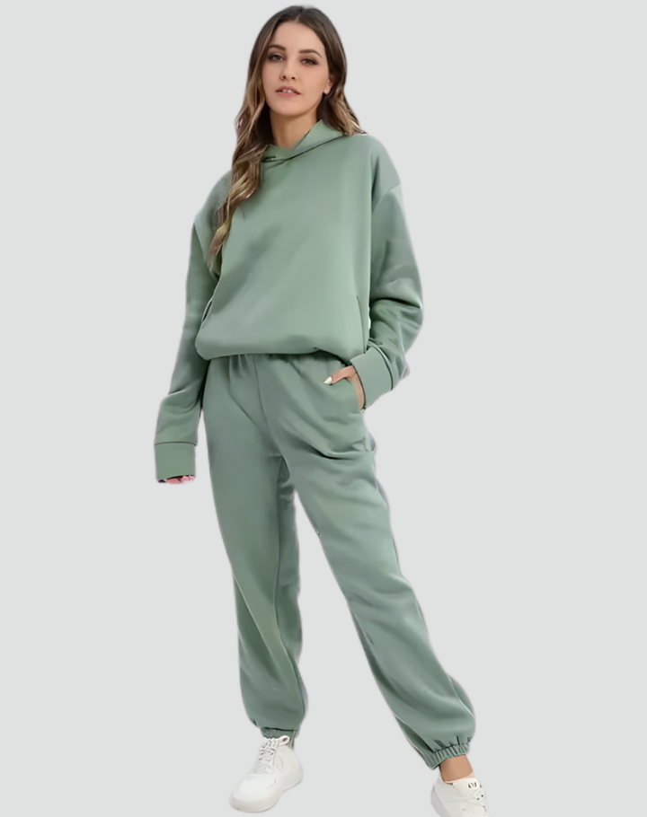 Dresowy damski komplet oversize z bluzą z kapturem i joggerami