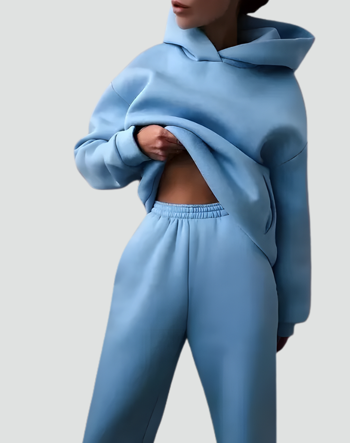 Dresowy damski komplet oversize z bluzą z kapturem i joggerami