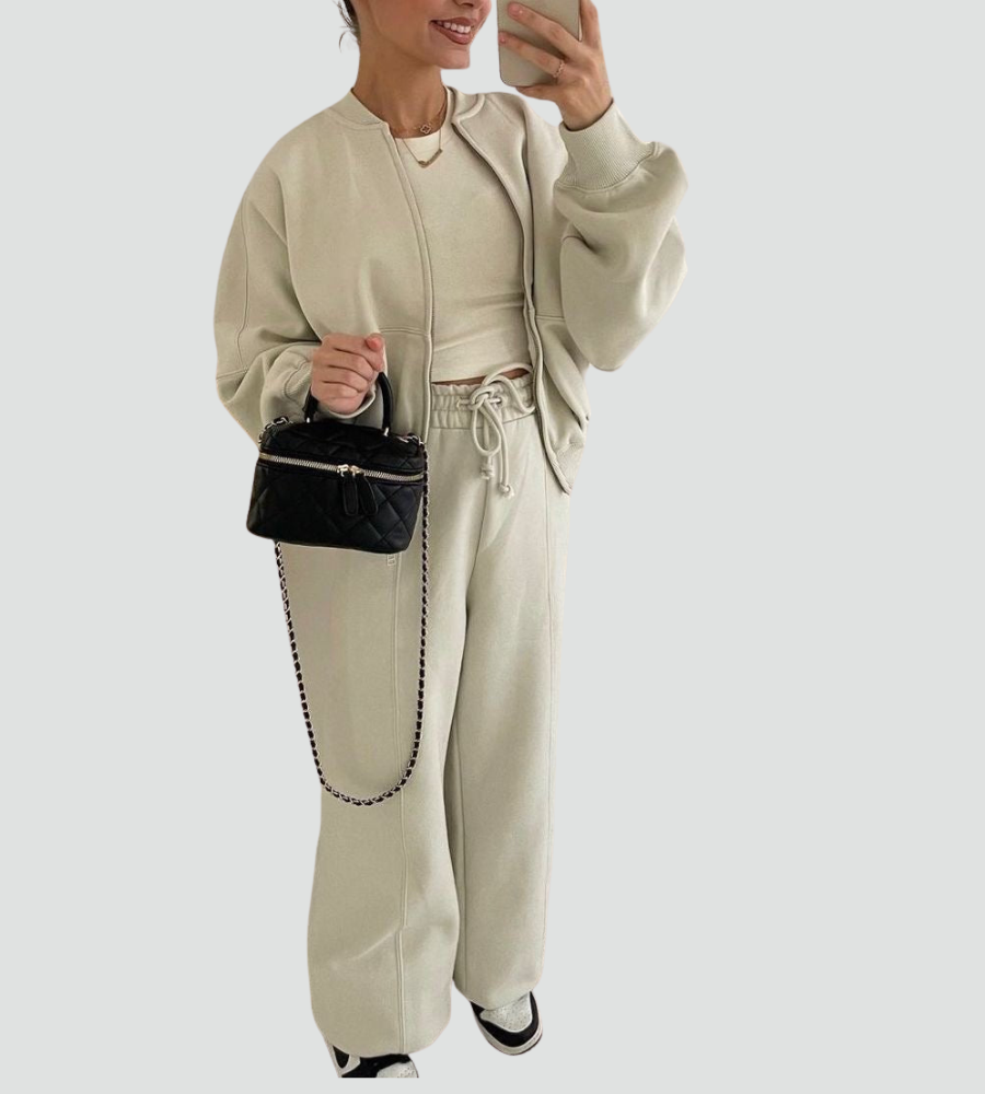 Dresowy komplet damski oversize z szerokimi nogawkami