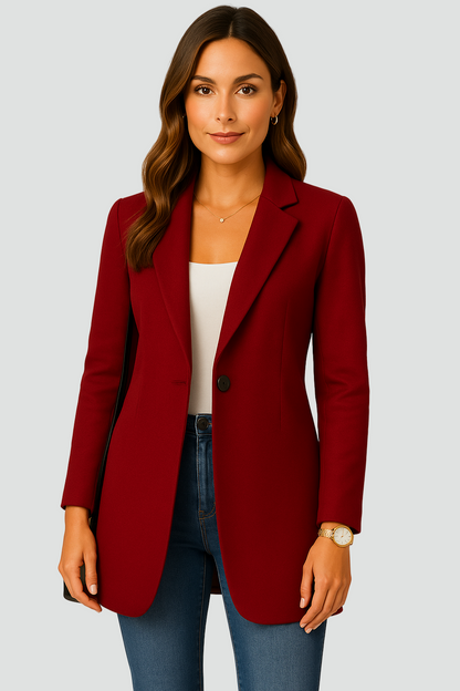 Dwurzędowa marynarka damska o klasycznym kroju z klapami