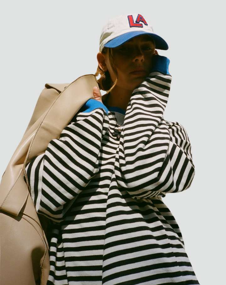 Kolorowa bluza damska oversize w paski na co dzień