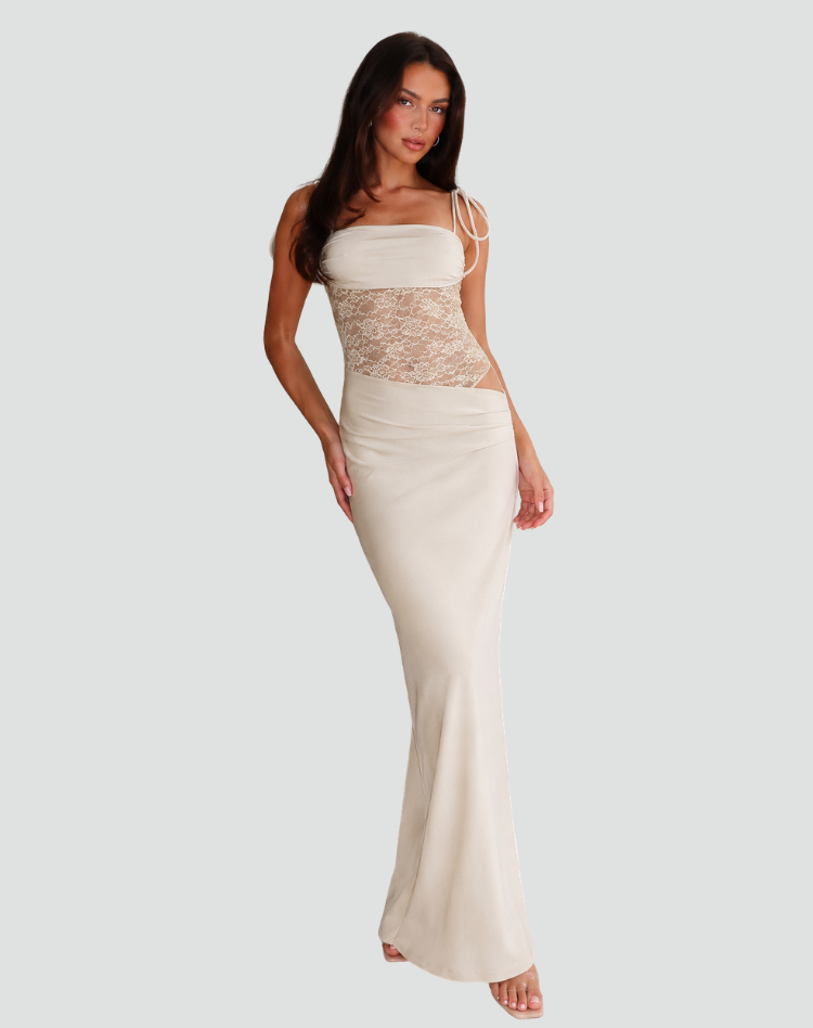 Elegant fitted maxi evening dress with lace for parties
