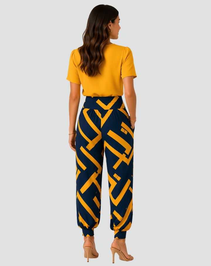Elegant lightweight set with blouse and pants for women