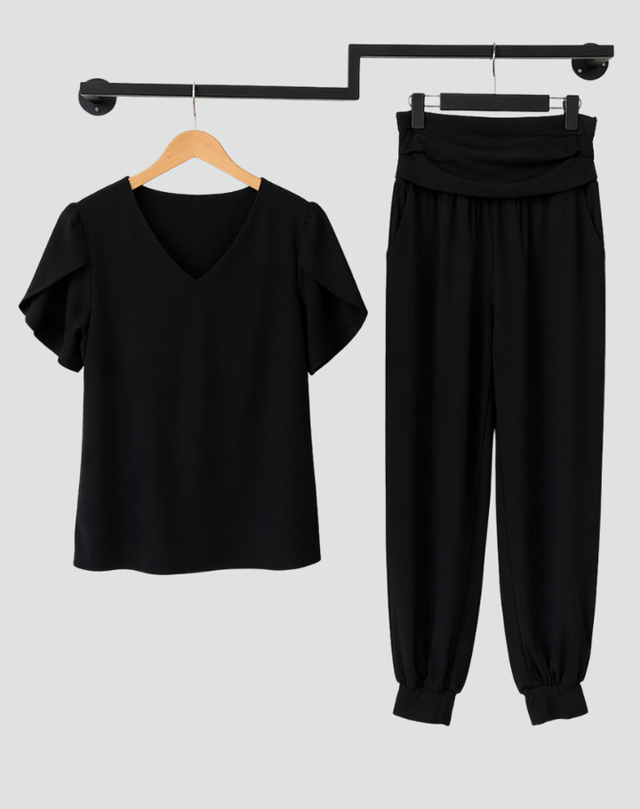 Elegant lightweight set with blouse and pants for women