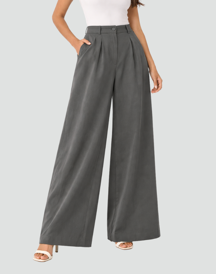 Elegant palazzo pants with a high waist and wide legs