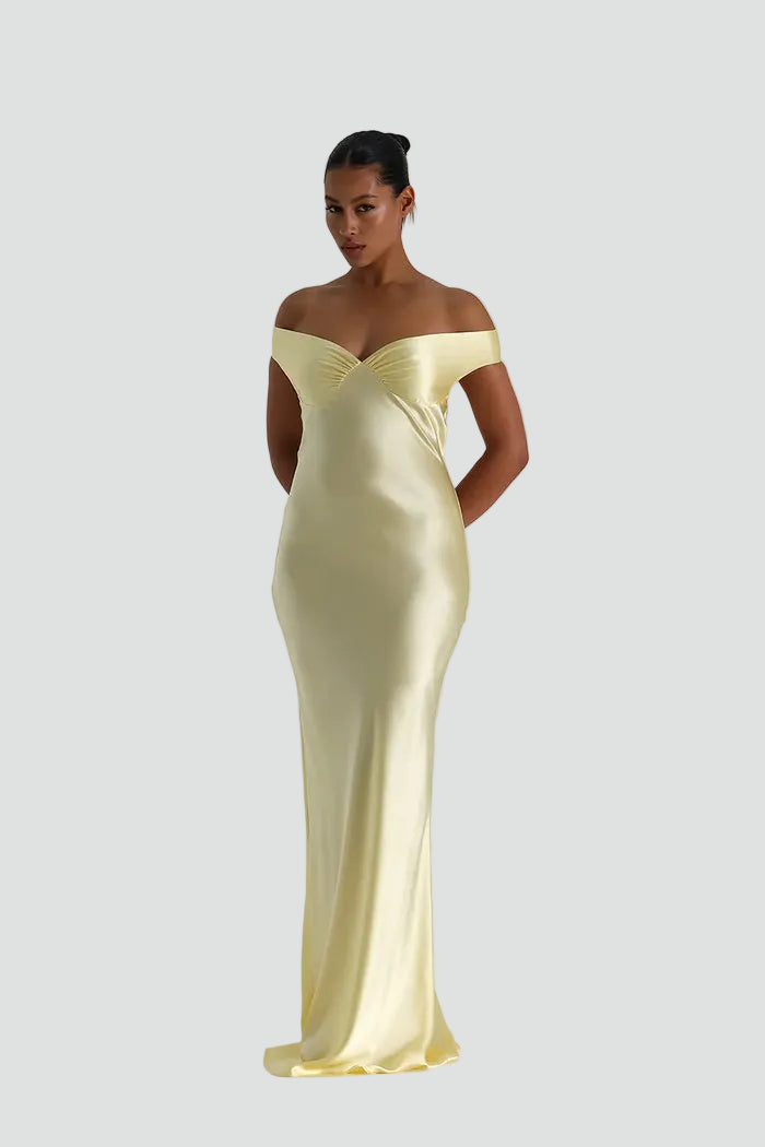 Gele maxi-jurk met satijnen uitstraling voor bruiloft, Spaanse stijl