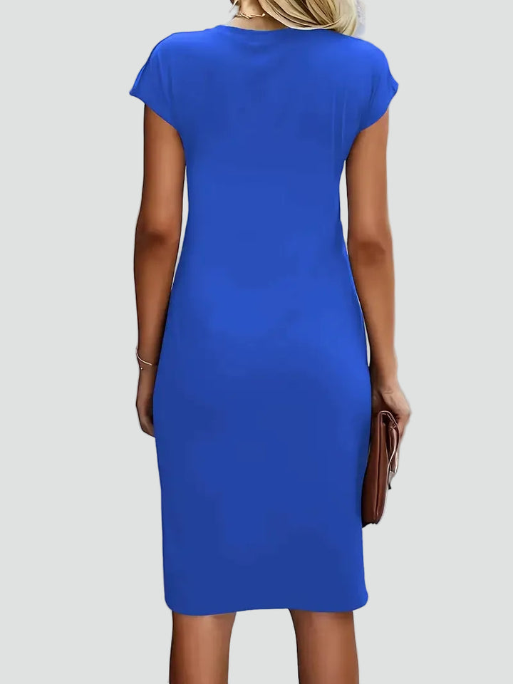 Fitted women's midi dress with ruching and cap sleeves