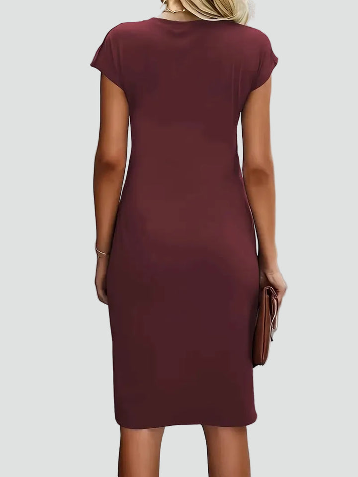 Fitted women's midi dress with ruching and cap sleeves