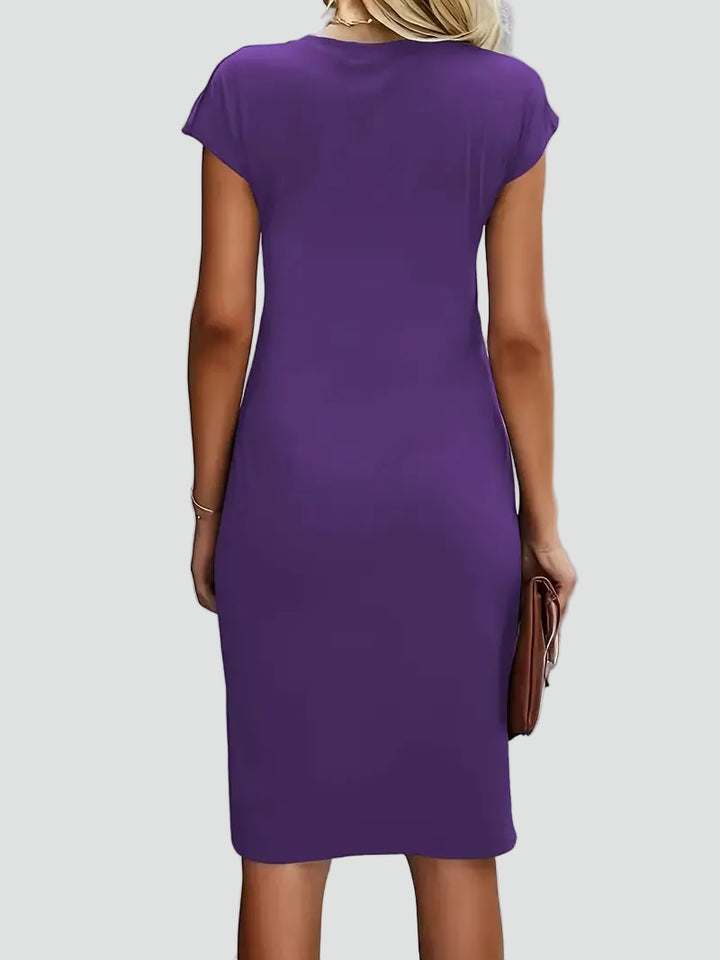 Fitted women's midi dress with ruching and cap sleeves