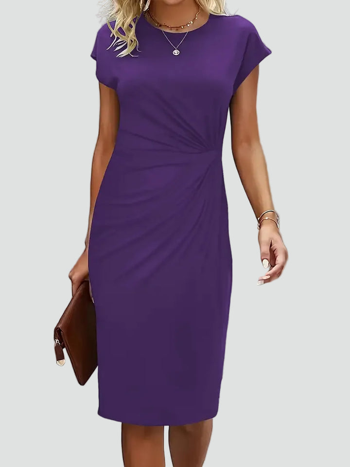 Fitted women's midi dress with ruching and cap sleeves