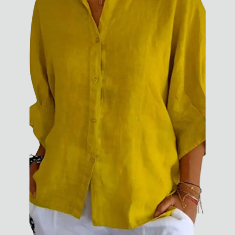 Loose women's linen shirt, perfect for summer and everyday wear