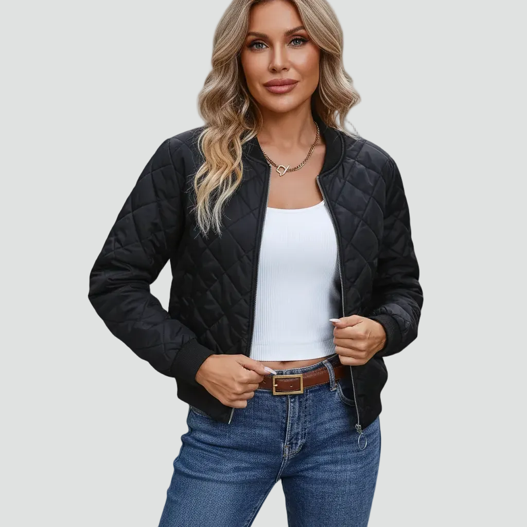 Quilted women's bomber jacket with zipper and cuffs