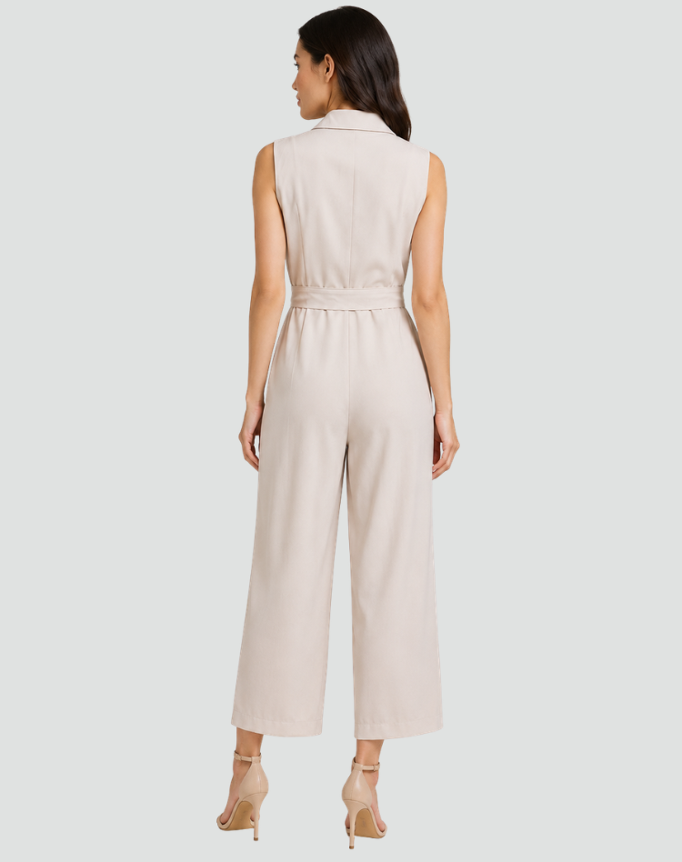Elegant formal jumpsuit with wide legs and belt